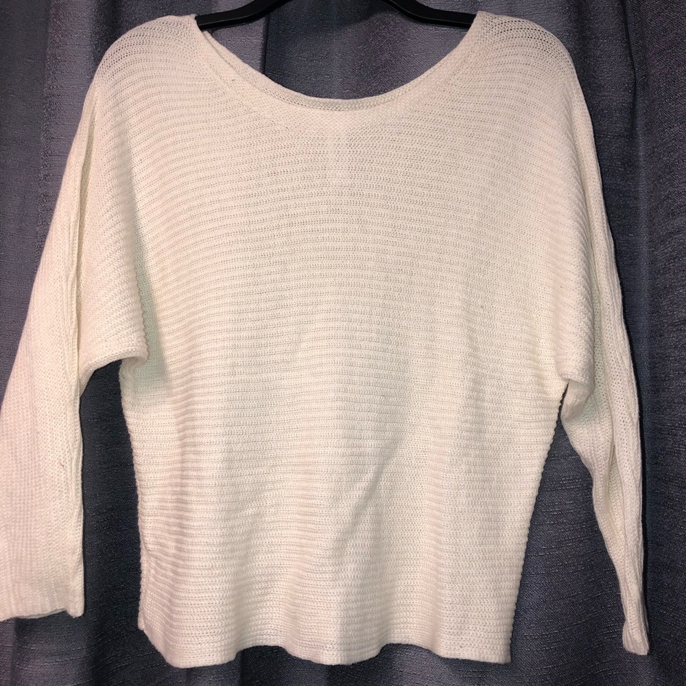White Aeropostale sweater